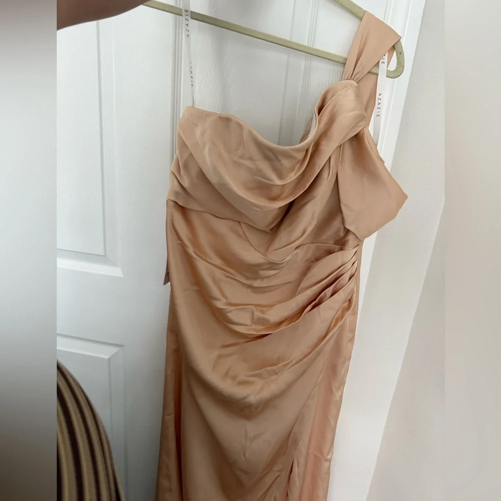Gold One-Shoulder Satin Formal Gown w/ Slit – NWT - Picture 4 of 6